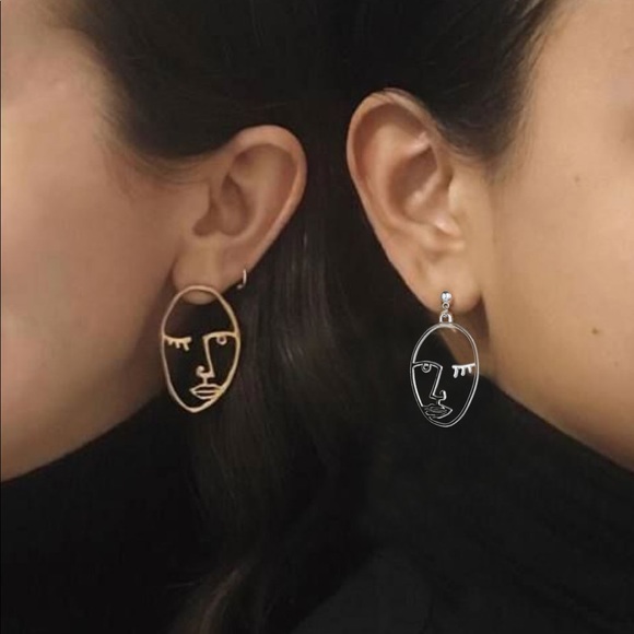 Salty Cold Brew Jewelry - Dainty Face Outline Earrings